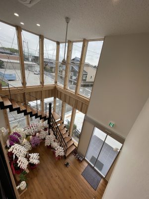 2階から見たエントランスホール